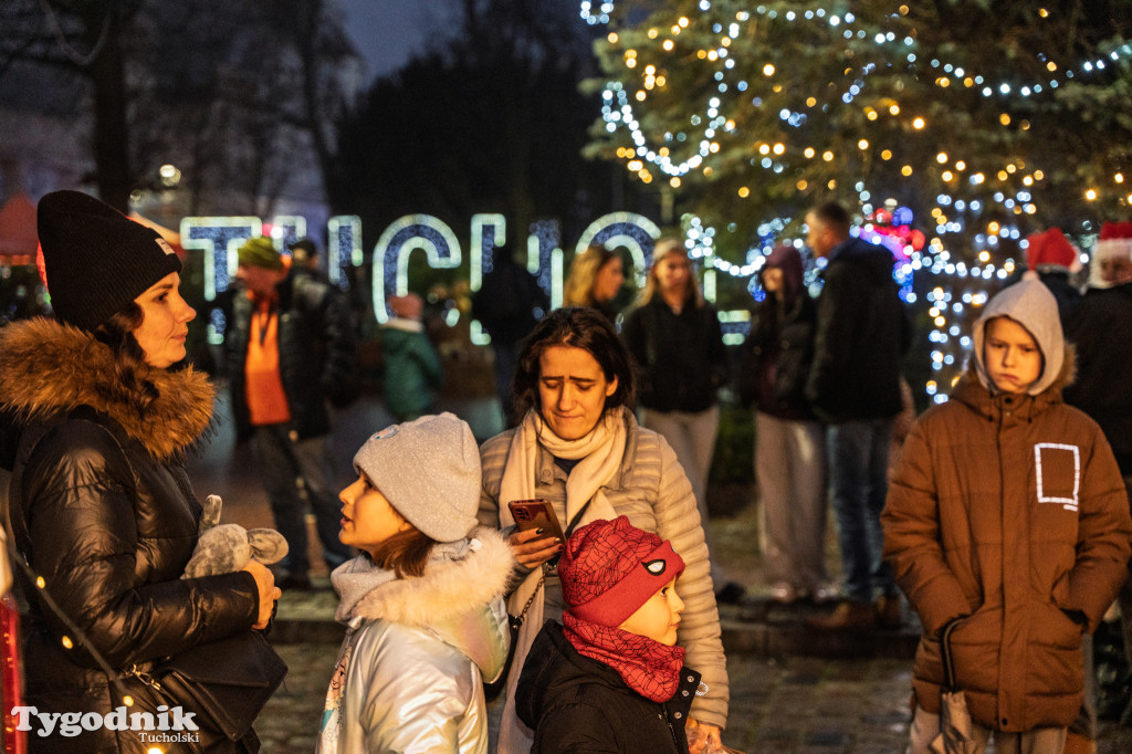 Borowiacki Jarmark na rynku w Tucholi DOMEK