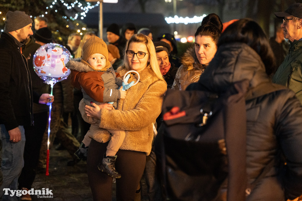 Borowiacki Jarmark na rynku w Tucholi DOMEK