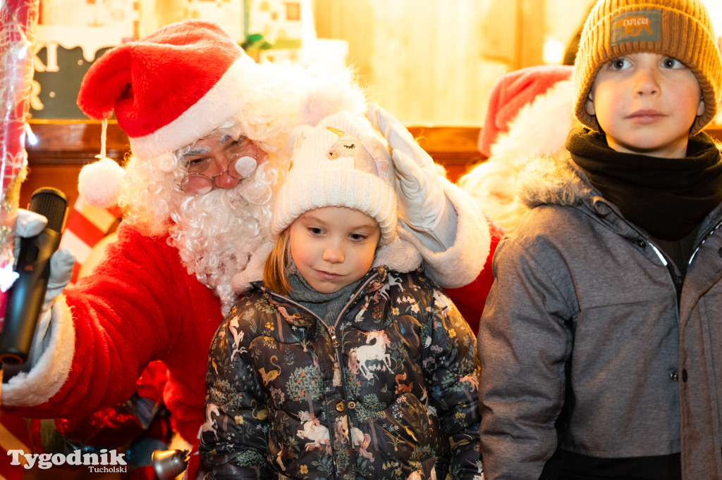 Borowiacki Jarmark na rynku w Tucholi DOMEK