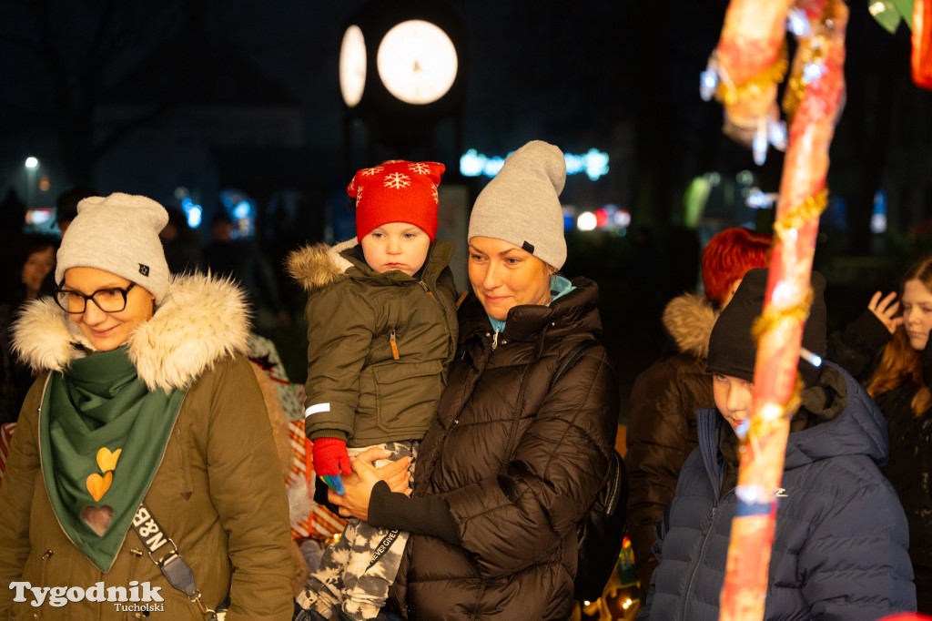 Borowiacki Jarmark na rynku w Tucholi DOMEK