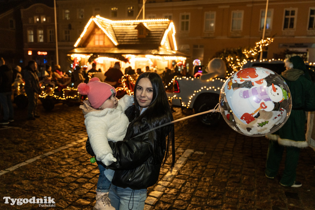 Borowiacki Jarmark na rynku w Tucholi DOMEK