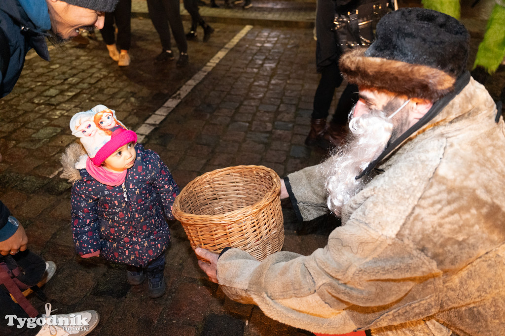 Borowiacki Jarmark na rynku w Tucholi DOMEK