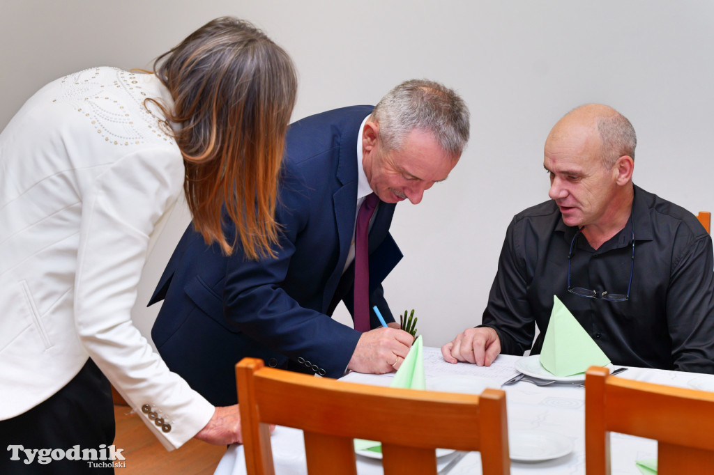 Krwiodawcy z powiatu tucholskiego odznaczeni z prezesem PCK