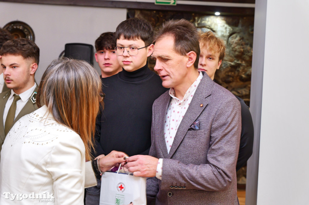 Krwiodawcy z powiatu tucholskiego odznaczeni z prezesem PCK