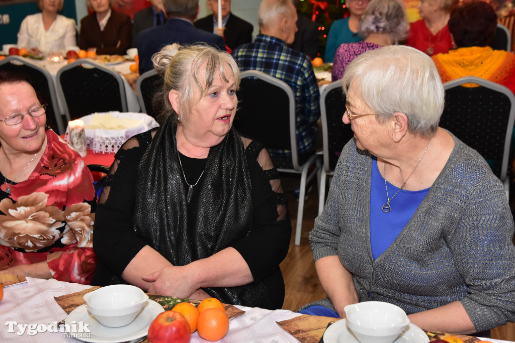 Aby w święta dobro zawsze zwyciężało nad złem. Spotkanie opłatkowe w Cekcynie / ZDJĘCIA