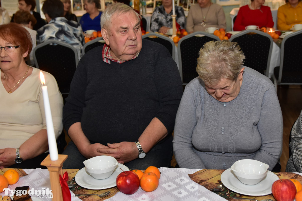 Aby w święta dobro zawsze zwyciężało nad złem. Spotkanie opłatkowe w Cekcynie / ZDJĘCIA