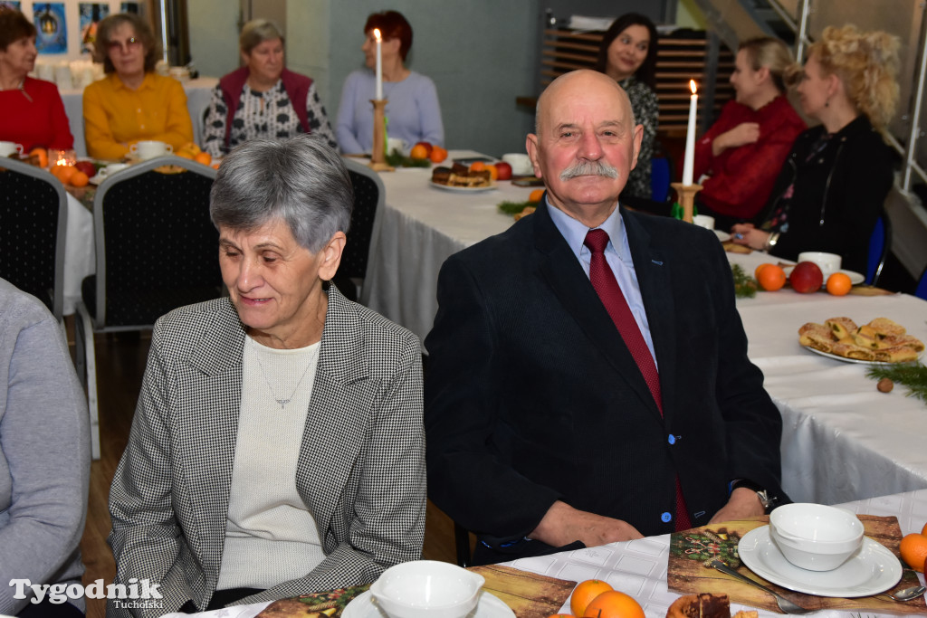 Aby w święta dobro zawsze zwyciężało nad złem. Spotkanie opłatkowe w Cekcynie / ZDJĘCIA