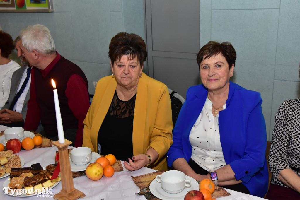 Aby w święta dobro zawsze zwyciężało nad złem. Spotkanie opłatkowe w Cekcynie / ZDJĘCIA