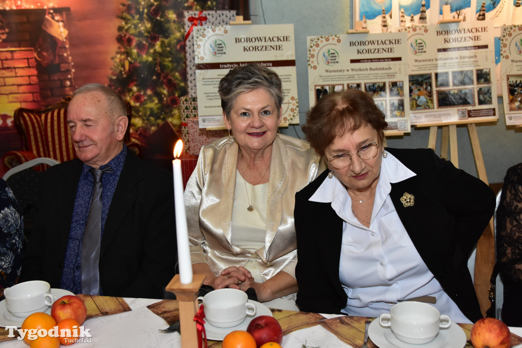 Aby w święta dobro zawsze zwyciężało nad złem. Spotkanie opłatkowe w Cekcynie / ZDJĘCIA
