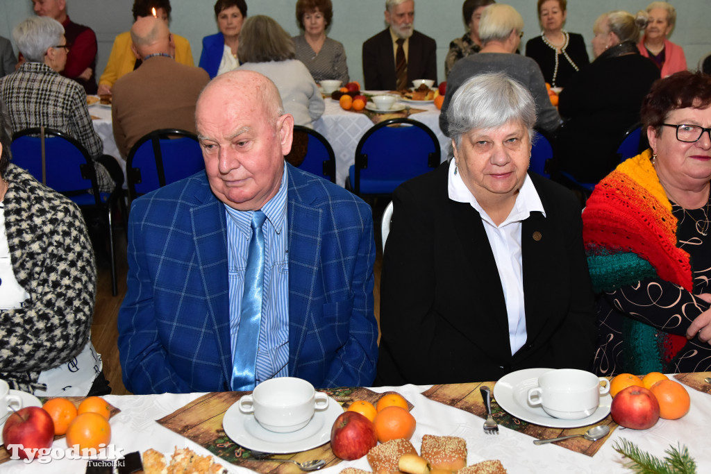 Aby w święta dobro zawsze zwyciężało nad złem. Spotkanie opłatkowe w Cekcynie / ZDJĘCIA