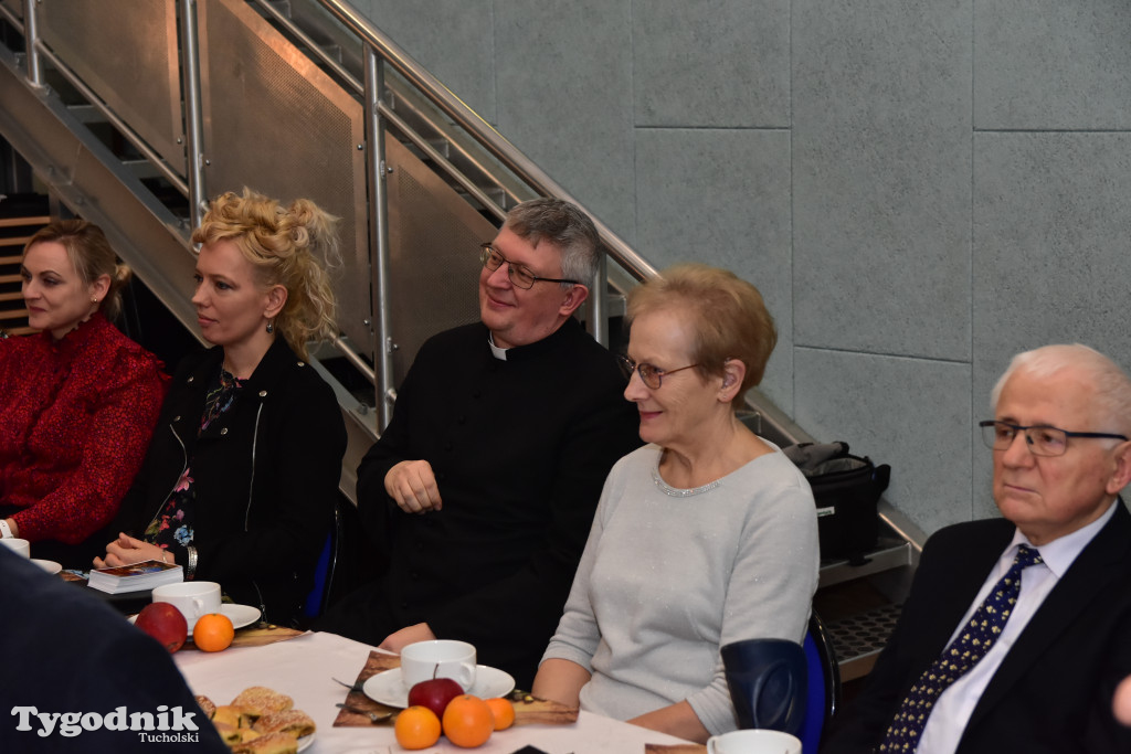 Aby w święta dobro zawsze zwyciężało nad złem. Spotkanie opłatkowe w Cekcynie / ZDJĘCIA