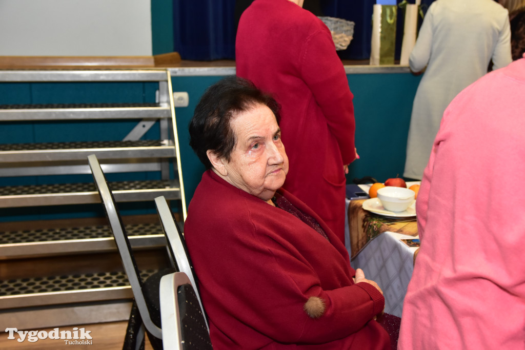 Aby w święta dobro zawsze zwyciężało nad złem. Spotkanie opłatkowe w Cekcynie / ZDJĘCIA