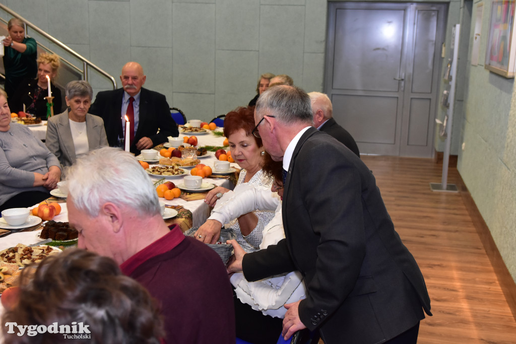 Aby w święta dobro zawsze zwyciężało nad złem. Spotkanie opłatkowe w Cekcynie / ZDJĘCIA