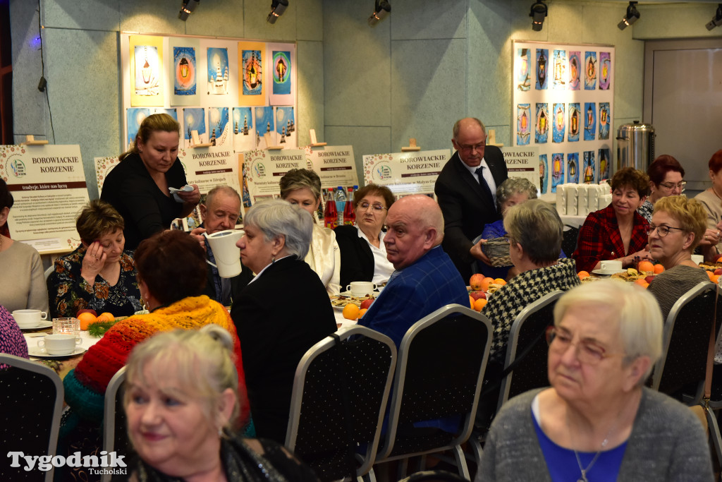 Aby w święta dobro zawsze zwyciężało nad złem. Spotkanie opłatkowe w Cekcynie / ZDJĘCIA