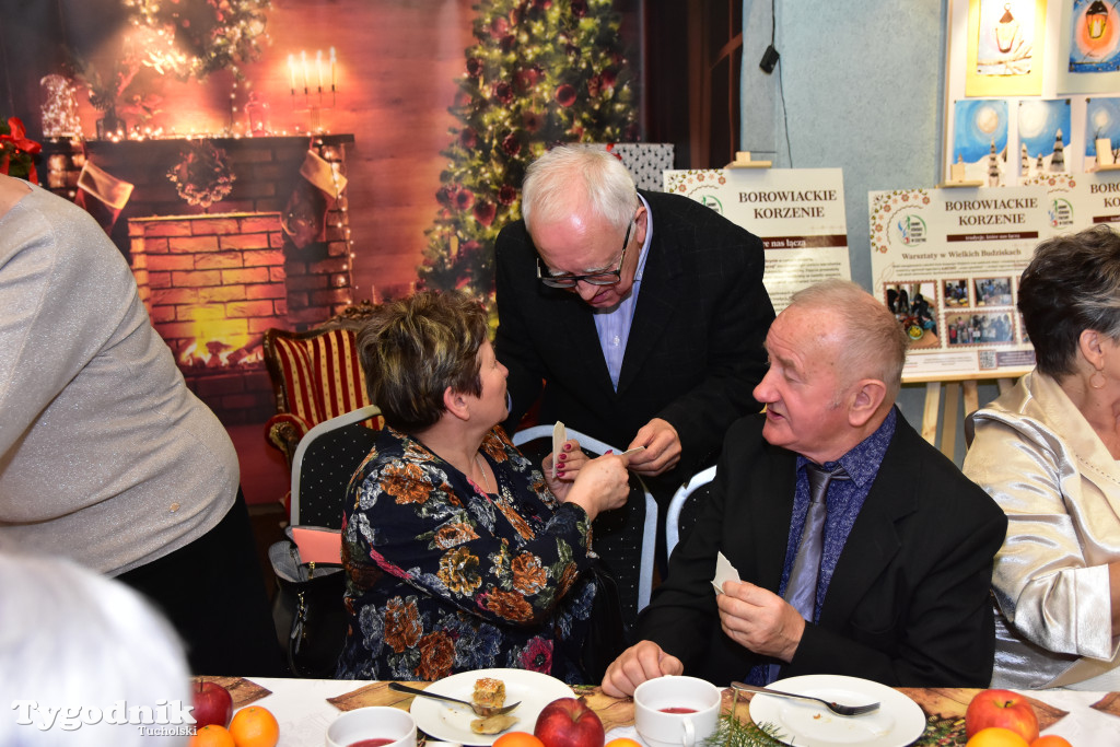 Aby w święta dobro zawsze zwyciężało nad złem. Spotkanie opłatkowe w Cekcynie / ZDJĘCIA