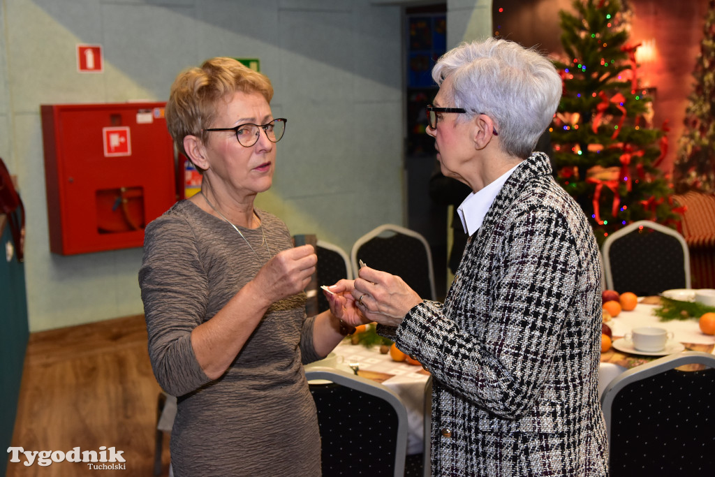 Aby w święta dobro zawsze zwyciężało nad złem. Spotkanie opłatkowe w Cekcynie / ZDJĘCIA