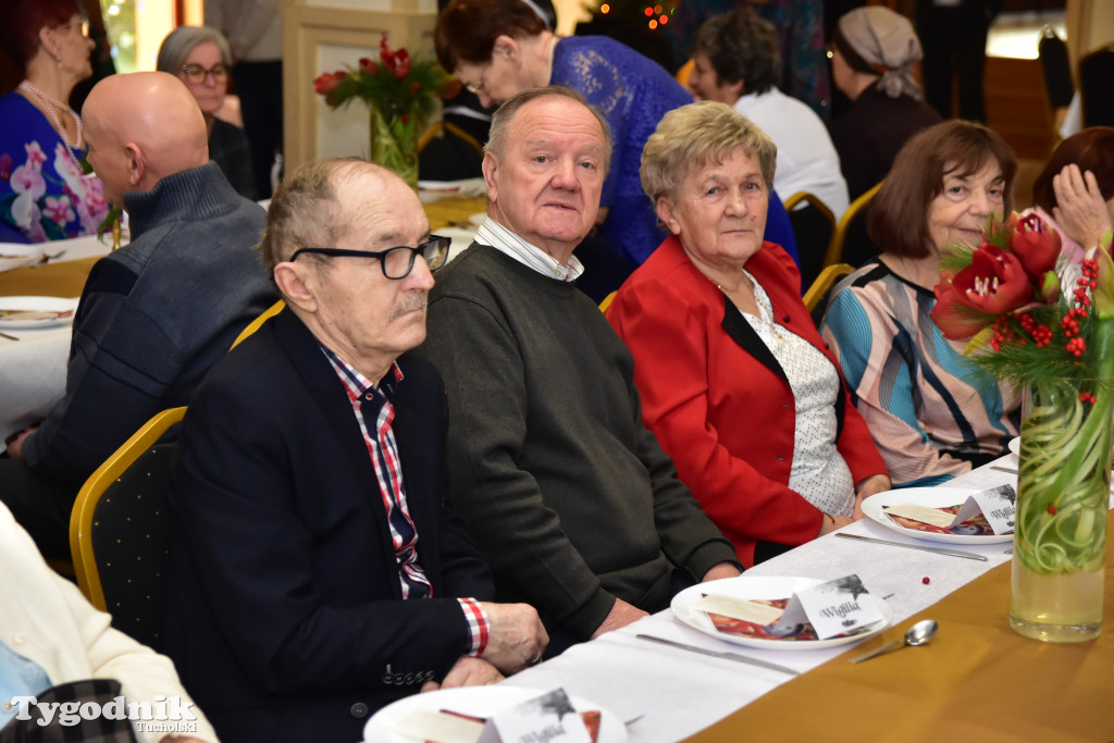 Spotkanie wigilijne osób starszych i działających na ich rzecz w Wielkim Mędromierzu