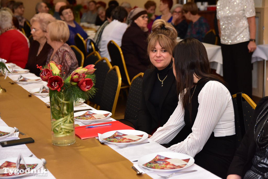 Spotkanie wigilijne osób starszych i działających na ich rzecz w Wielkim Mędromierzu
