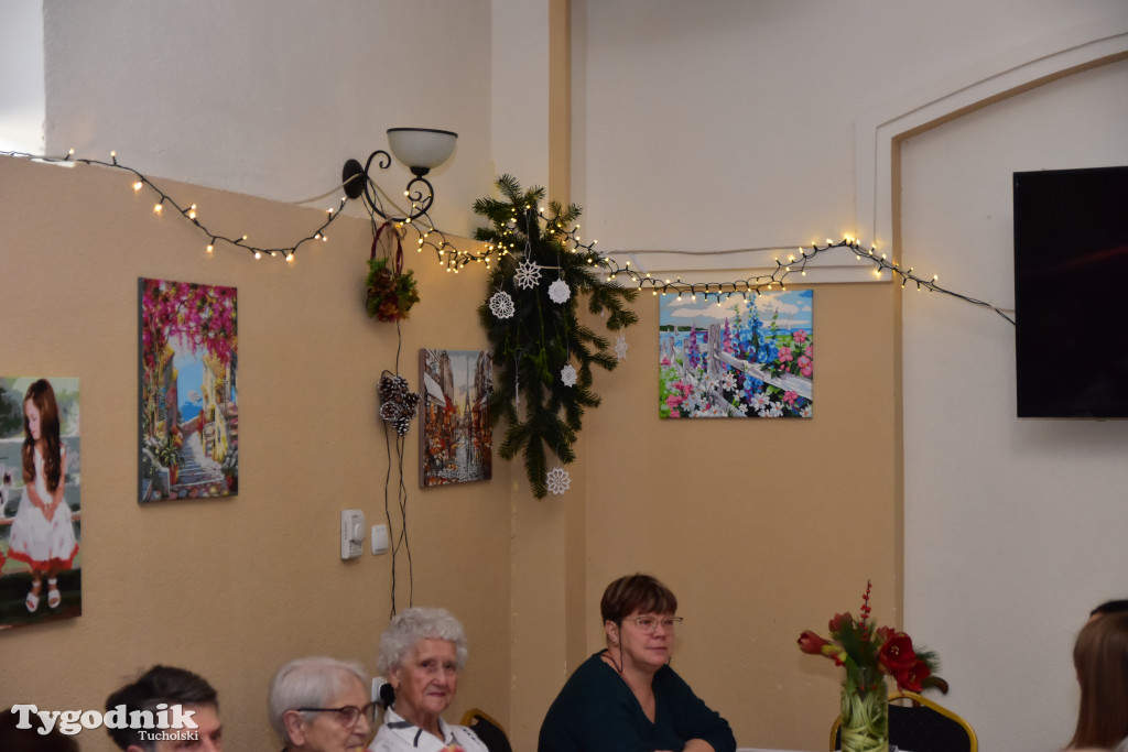 Spotkanie wigilijne osób starszych i działających na ich rzecz w Wielkim Mędromierzu