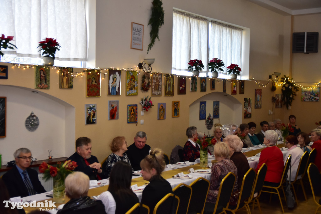 Spotkanie wigilijne osób starszych i działających na ich rzecz w Wielkim Mędromierzu