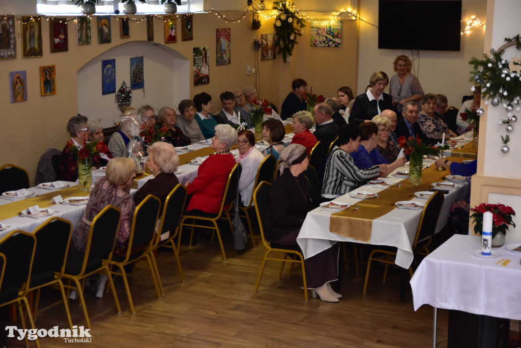Spotkanie wigilijne osób starszych i działających na ich rzecz w Wielkim Mędromierzu