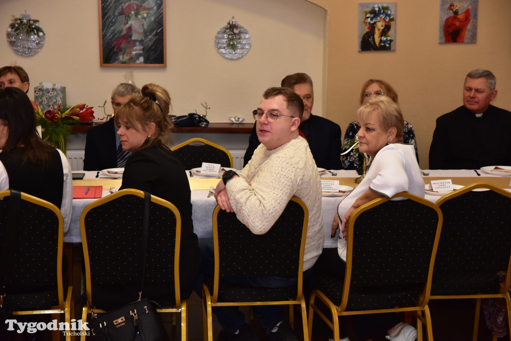 Spotkanie wigilijne osób starszych i działających na ich rzecz w Wielkim Mędromierzu