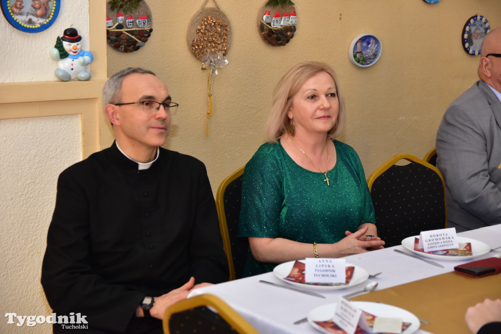 Spotkanie wigilijne osób starszych i działających na ich rzecz w Wielkim Mędromierzu