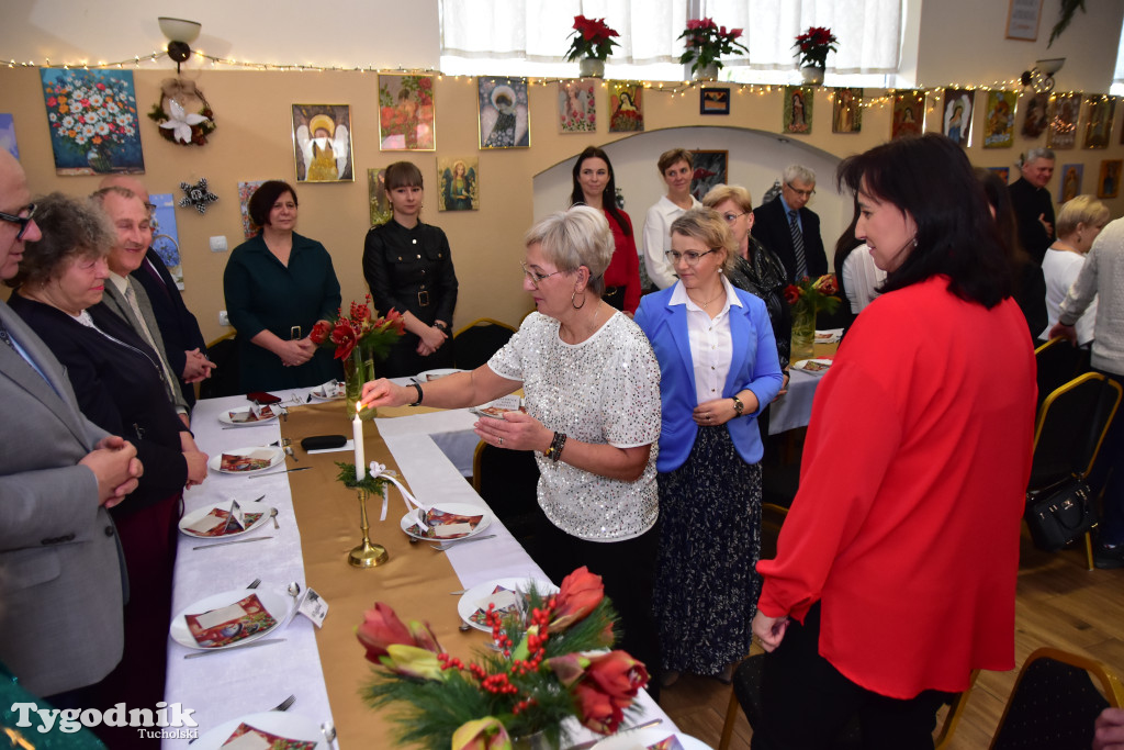 Spotkanie wigilijne osób starszych i działających na ich rzecz w Wielkim Mędromierzu