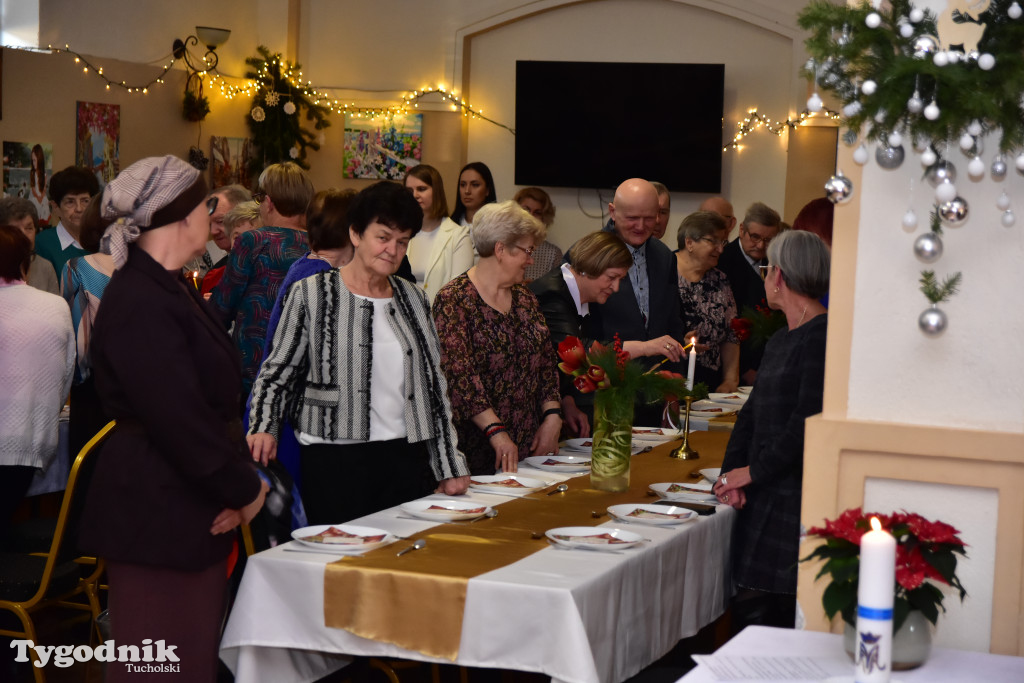 Spotkanie wigilijne osób starszych i działających na ich rzecz w Wielkim Mędromierzu
