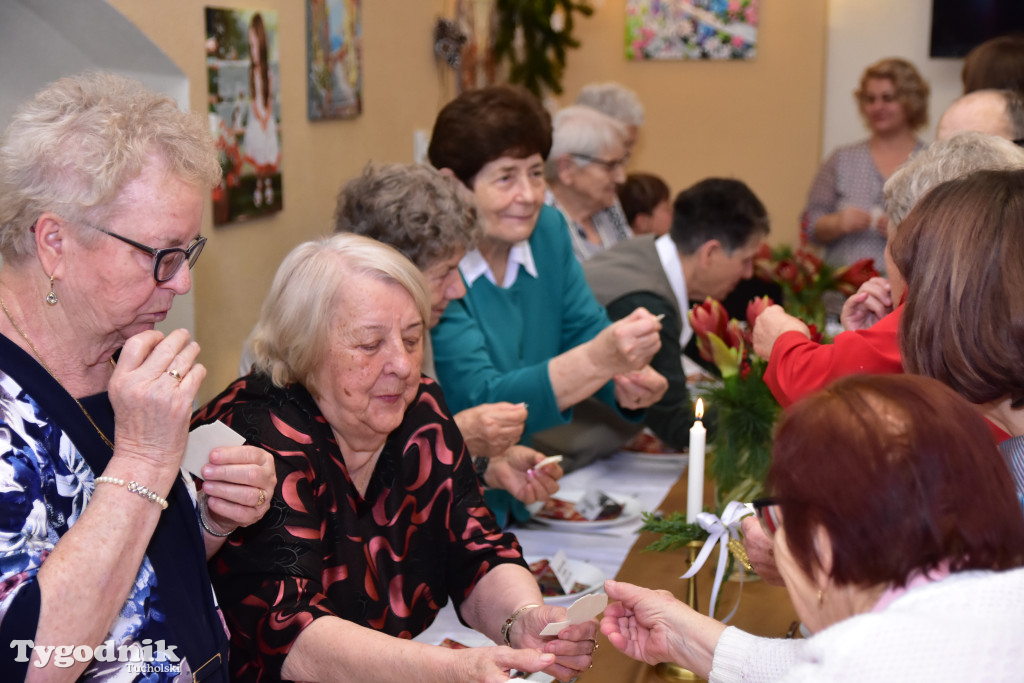 Spotkanie wigilijne osób starszych i działających na ich rzecz w Wielkim Mędromierzu