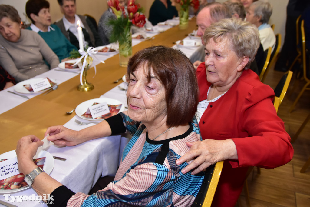 Spotkanie wigilijne osób starszych i działających na ich rzecz w Wielkim Mędromierzu