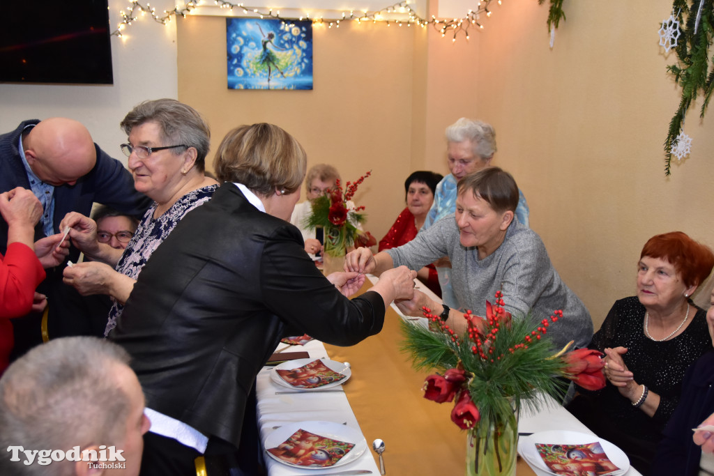 Spotkanie wigilijne osób starszych i działających na ich rzecz w Wielkim Mędromierzu
