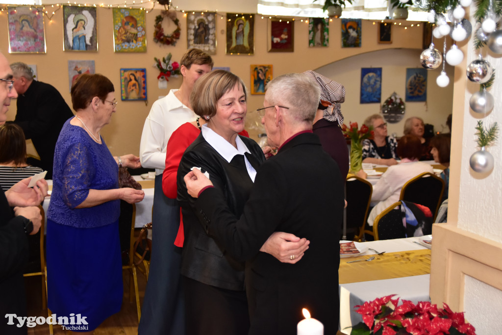 Spotkanie wigilijne osób starszych i działających na ich rzecz w Wielkim Mędromierzu