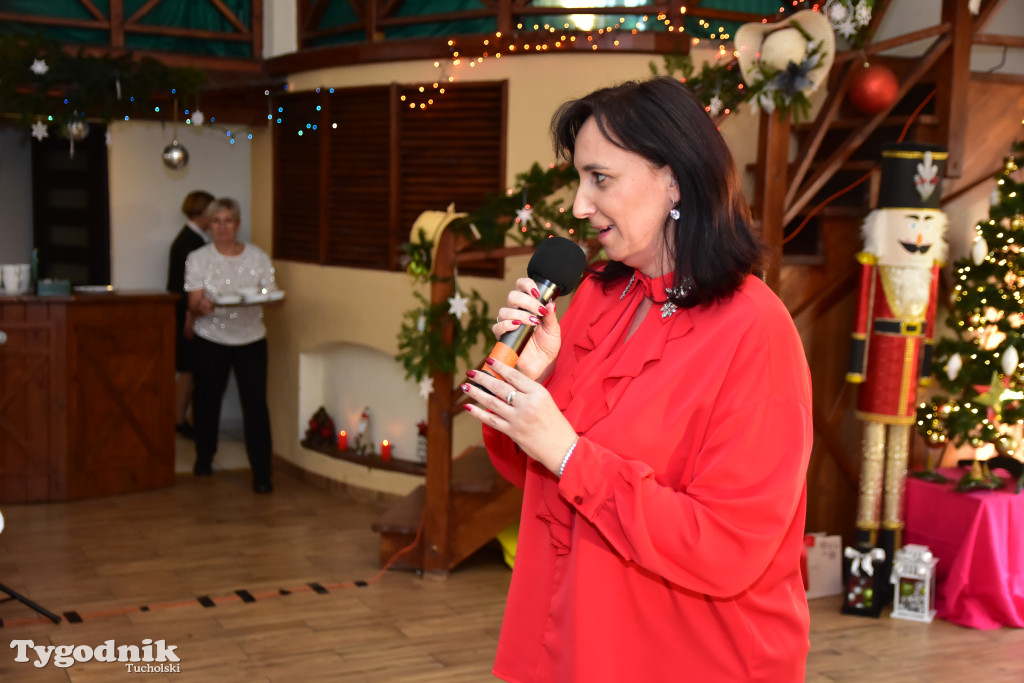 Spotkanie wigilijne osób starszych i działających na ich rzecz w Wielkim Mędromierzu