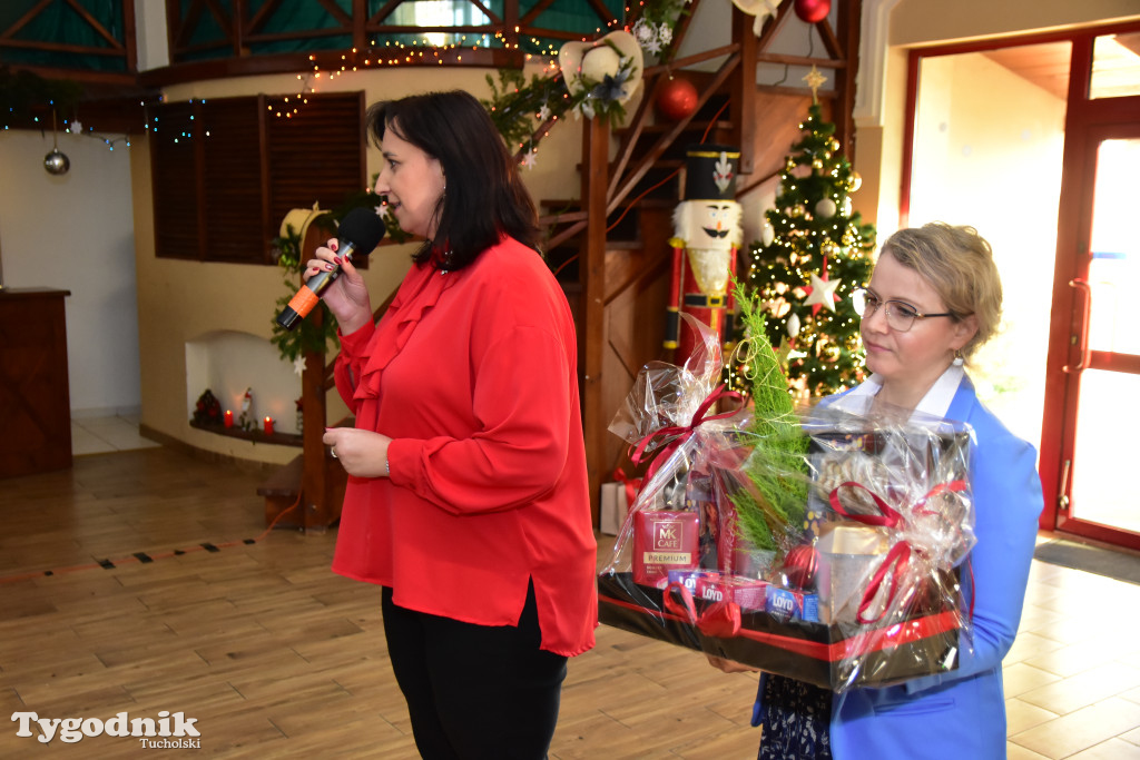 Spotkanie wigilijne osób starszych i działających na ich rzecz w Wielkim Mędromierzu