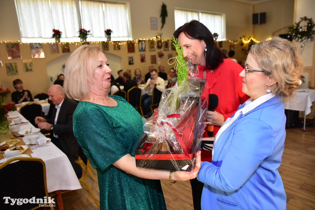 Spotkanie wigilijne osób starszych i działających na ich rzecz w Wielkim Mędromierzu