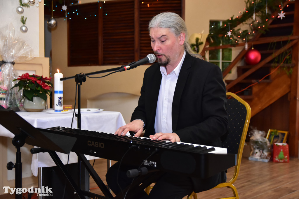 Spotkanie wigilijne osób starszych i działających na ich rzecz w Wielkim Mędromierzu