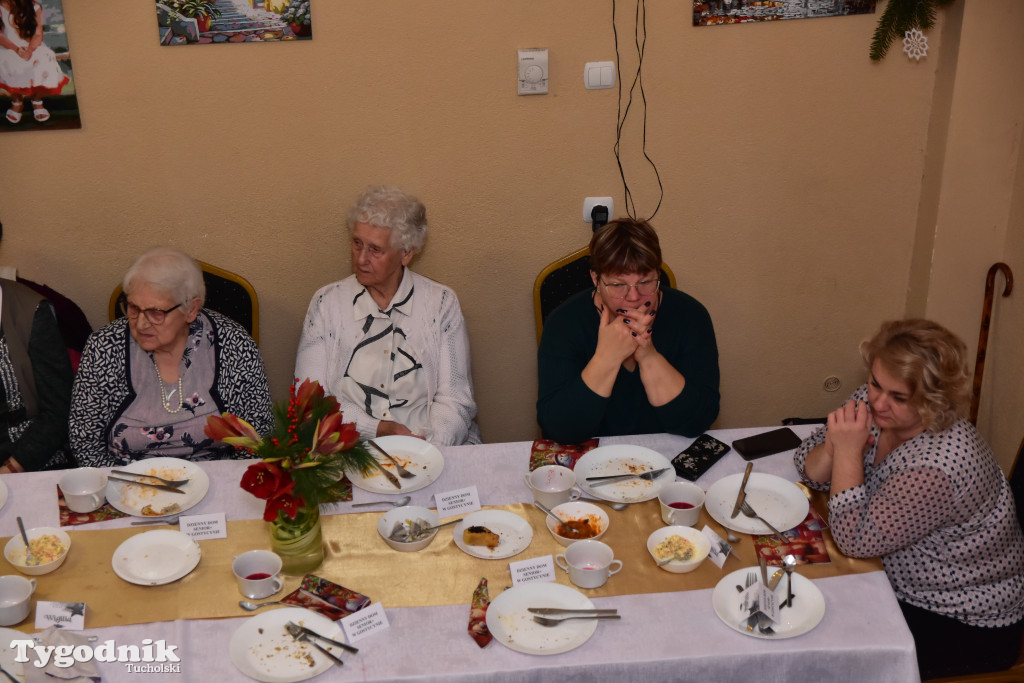 Spotkanie wigilijne osób starszych i działających na ich rzecz w Wielkim Mędromierzu