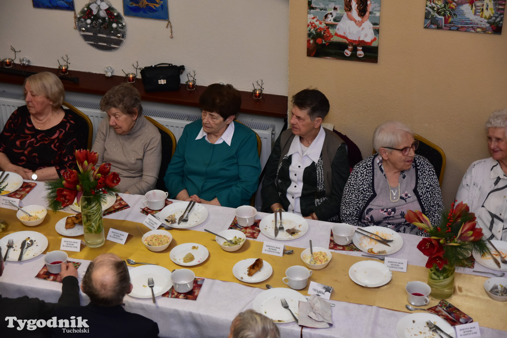 Spotkanie wigilijne osób starszych i działających na ich rzecz w Wielkim Mędromierzu