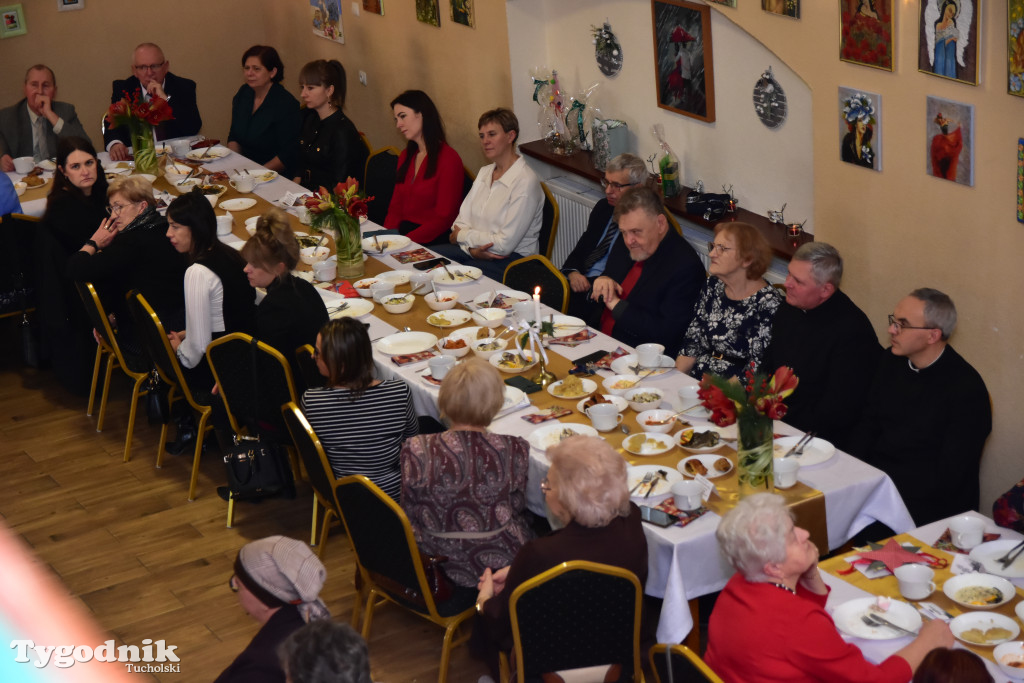 Spotkanie wigilijne osób starszych i działających na ich rzecz w Wielkim Mędromierzu