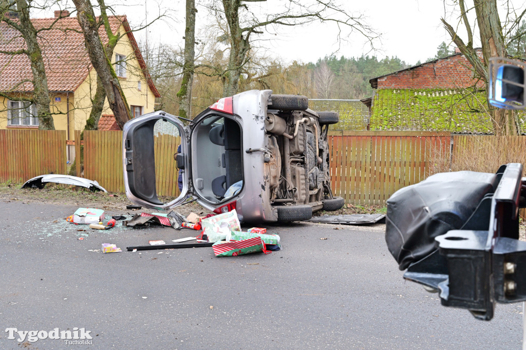 26 grudnia. Wypadek w Plaskoszu. Na miejscu LPR
