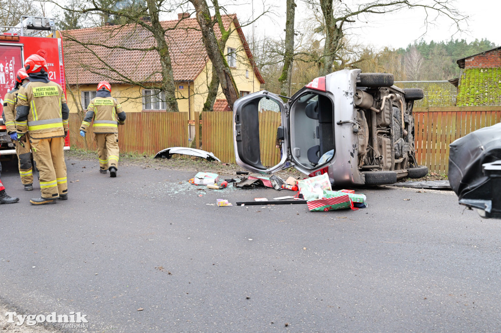 26 grudnia. Wypadek w Plaskoszu. Na miejscu LPR