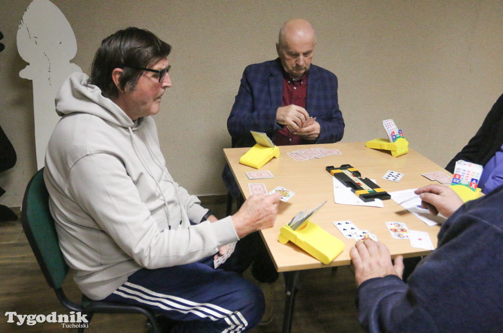 Brydż - roczne podsumowanie Turniejów Piątkowych