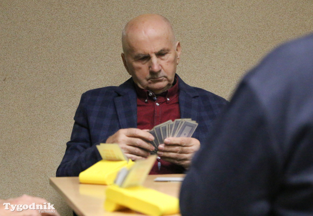 Brydż - roczne podsumowanie Turniejów Piątkowych