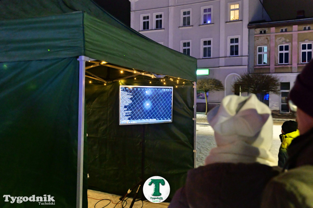 Obserwacje nieba na rynku w Tucholi z Mikołajem Janowicem