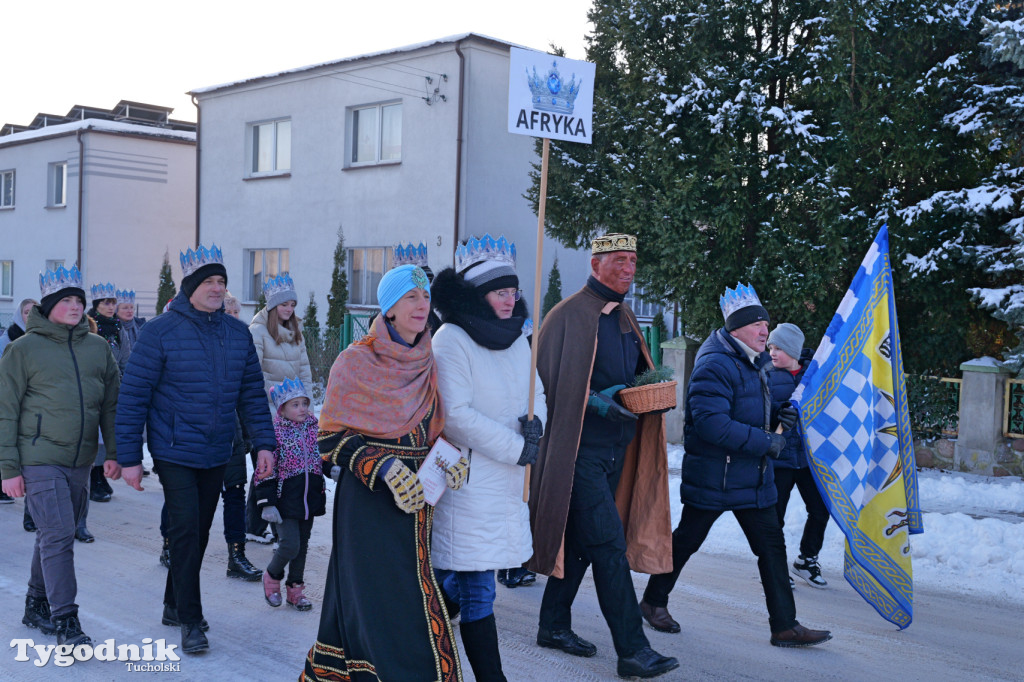Orszak Trzech Króli w Gostycynie i setki ludzi