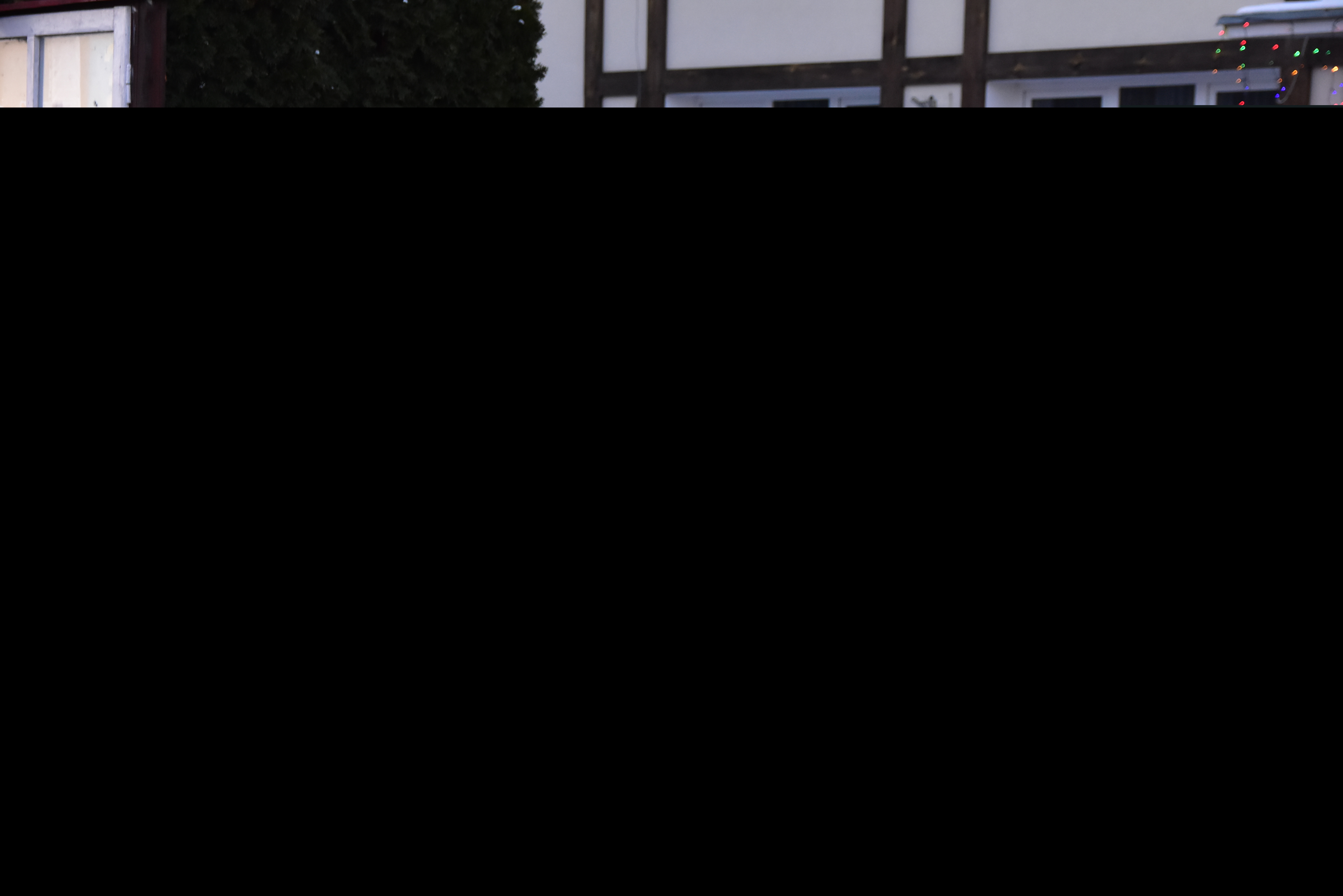 Tradycyjny Orszak Trzech Króli przeszedł ulicami Bysławka. Po nim mieszkańcy zagrali w Jasełkach / ZDJĘCIA