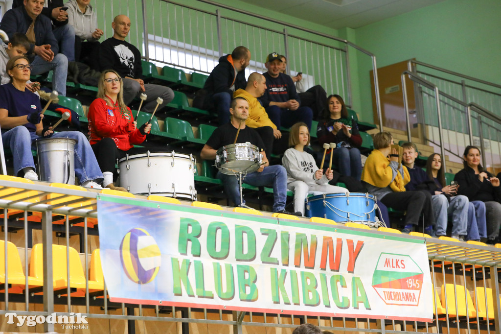 Siatkówka: kadetki przegrały, ale zagrają w ścisłym finale ligi