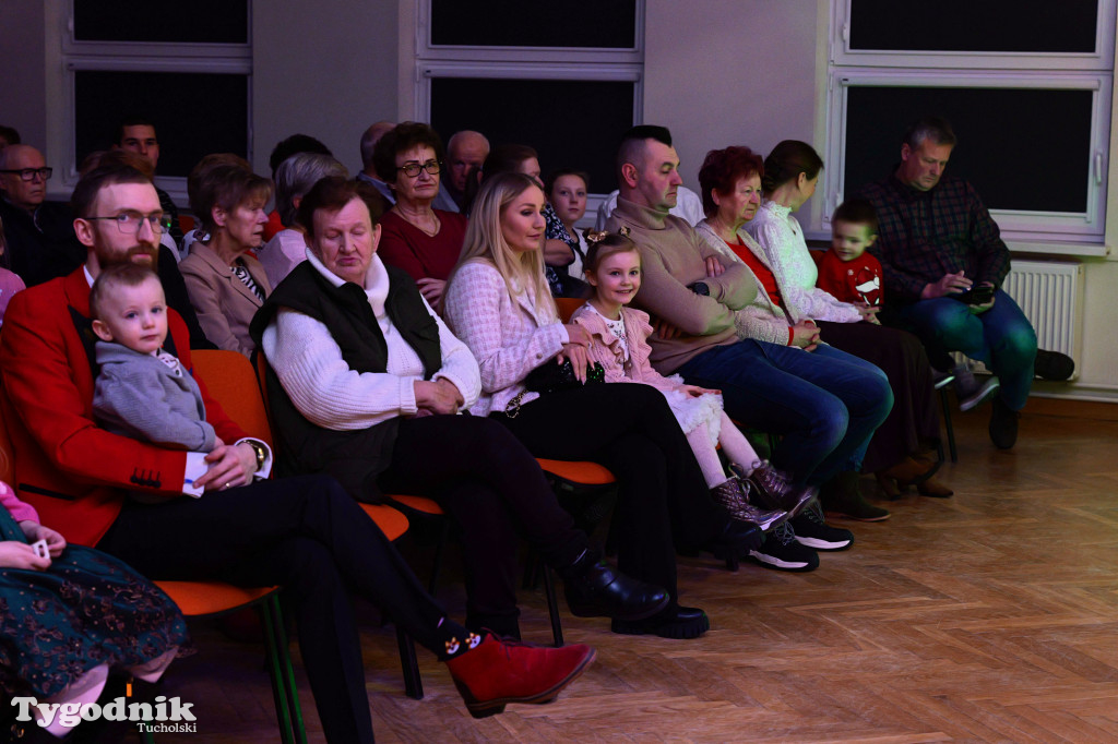 TOK rozbrzmiał kolędą i piosenką świąteczną