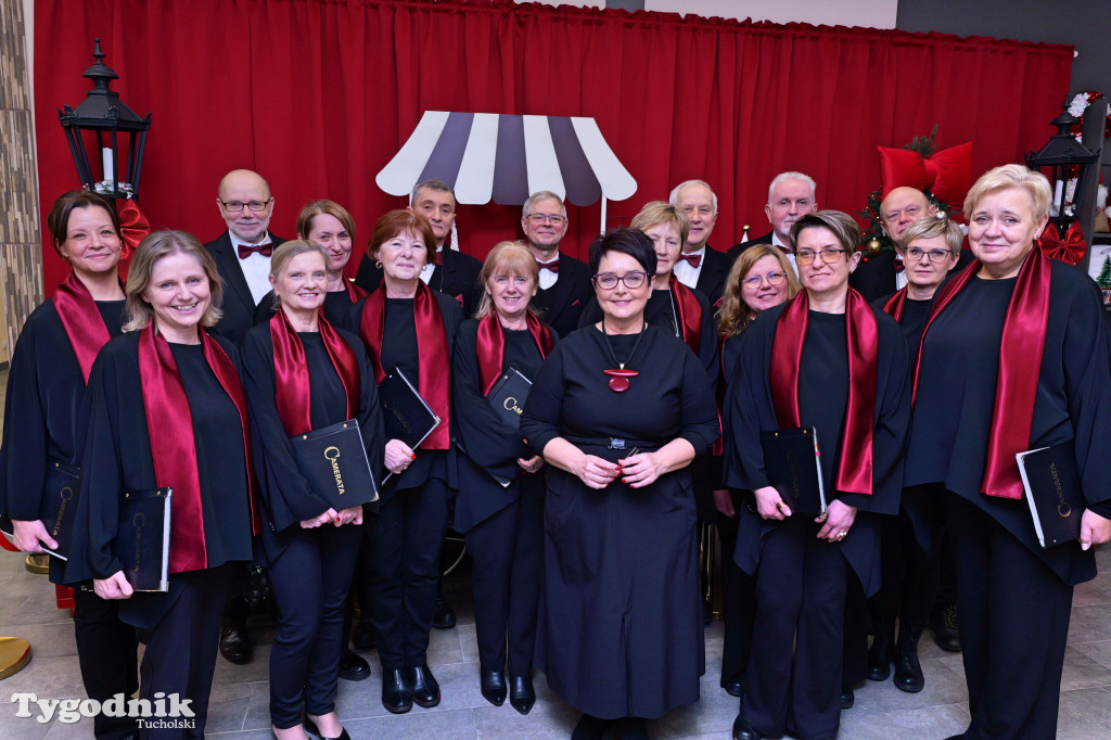 TOK rozbrzmiał kolędą i piosenką świąteczną